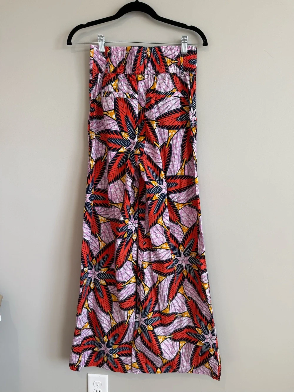 Chet Burkett Floral Print Red and Pink Ruffle Jacket and Wide-Leg Suit Set Small